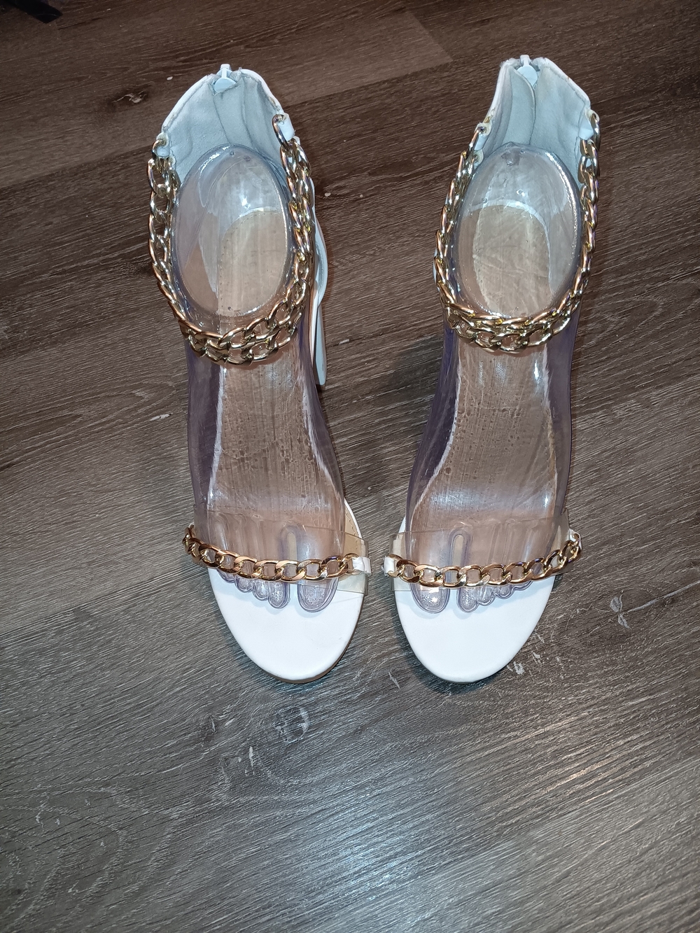 Nicole Miller Preloved GUC White Clear-Strap Heeled Sandals with Gold Chain
